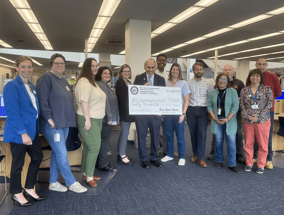 Jacobson secures $20,000 for Digital Navigators Library program